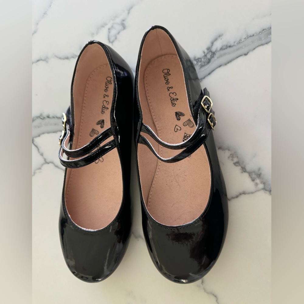 Olive & Edie “Stella” black dress flats, size 4.